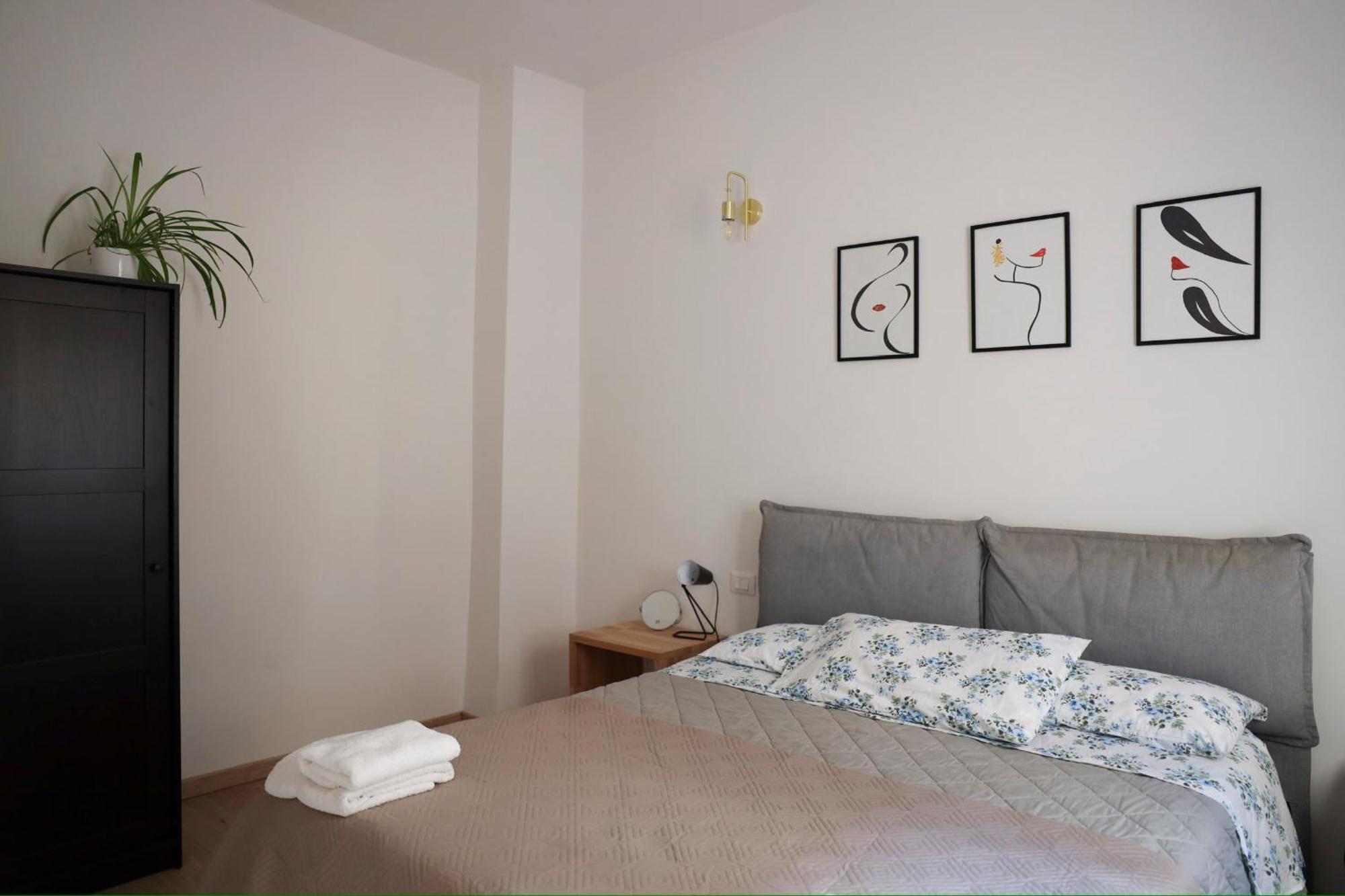 Urban Corner House Apartment Болоня Екстериор снимка